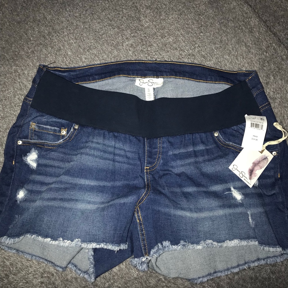 NWT Jessica Simpson maternity shorts